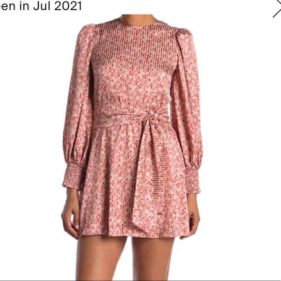 Alice + Olivia Dresses & Skirts - Alice and Olivia mollie floral satin dress